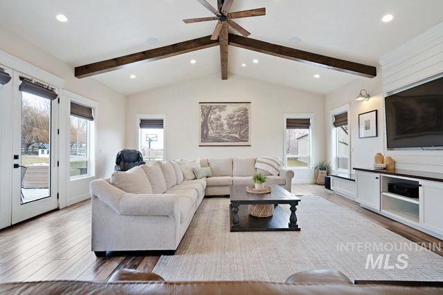 23800 Breyer Rd, Caldwell, ID 83607