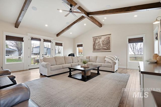 23800 Breyer Rd, Caldwell, ID 83607