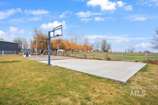 23800 Breyer Rd, Caldwell, ID 83607