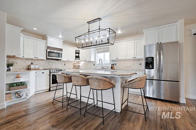 23800 Breyer Rd, Caldwell, ID 83607