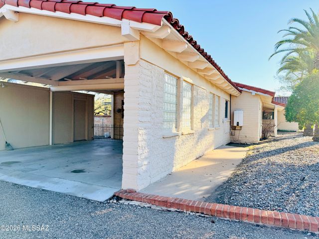 6491 E Santa Aurelia Street, Tucson, AZ 85715