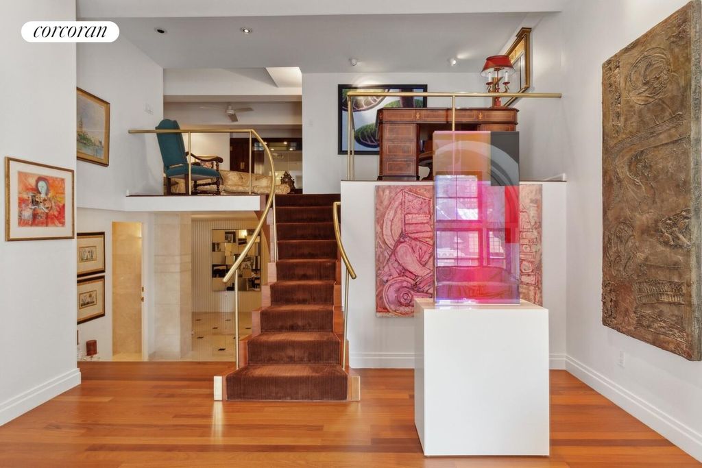 253 W 73rd St Apt 5G, New York City, NY 10023