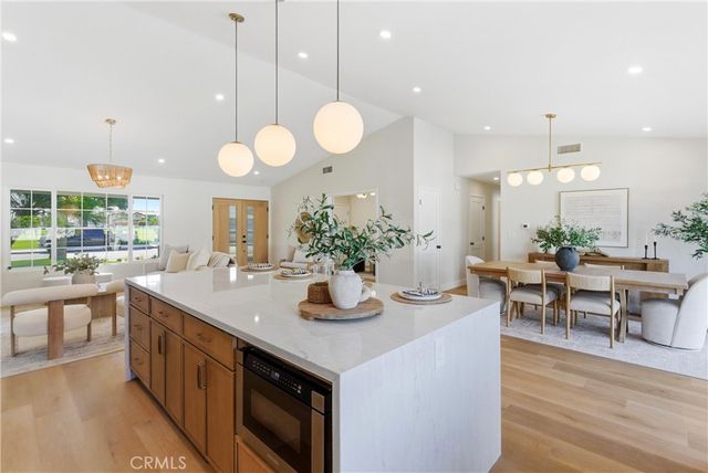 20682 Queens Park Lane, Huntington Beach, CA 92646