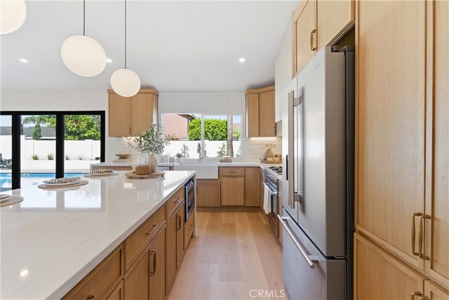 20682 Queens Park Lane, Huntington Beach, CA 92646