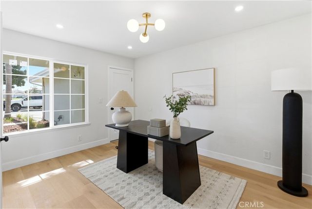 20682 Queens Park Lane, Huntington Beach, CA 92646