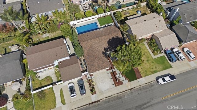 20682 Queens Park Lane, Huntington Beach, CA 92646