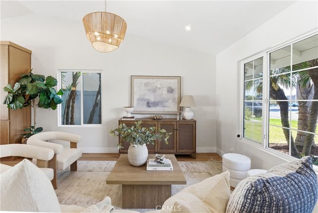 20682 Queens Park Lane, Huntington Beach, CA 92646