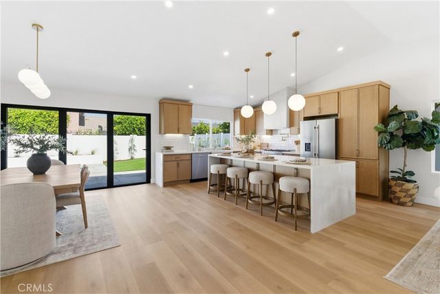 20682 Queens Park Lane, Huntington Beach, CA 92646
