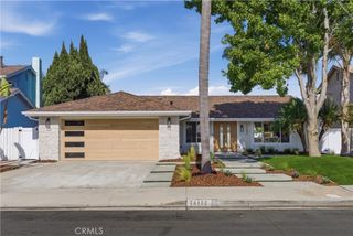 20682 Queens Park Lane, Huntington Beach, CA 92646
