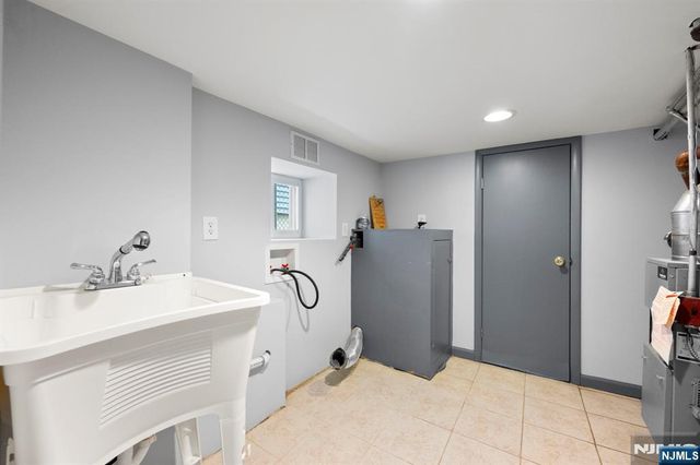16 Loretta Street, Clifton, NJ 07011