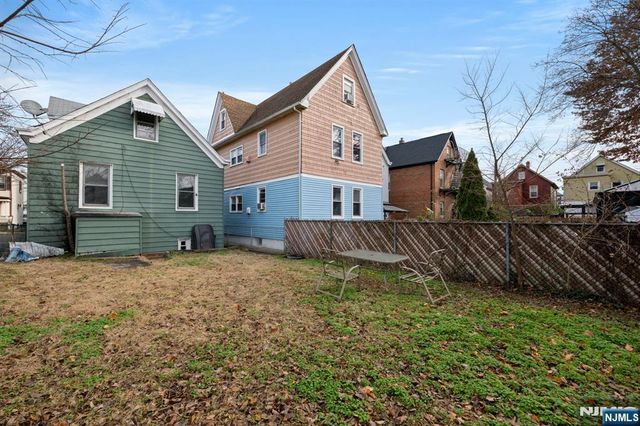 16 Loretta Street, Clifton, NJ 07011
