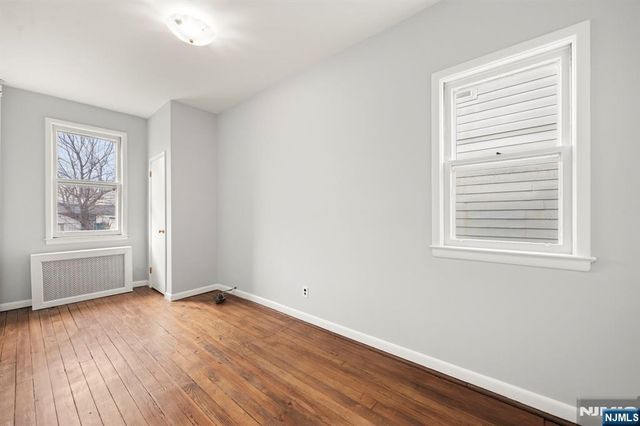 16 Loretta Street, Clifton, NJ 07011
