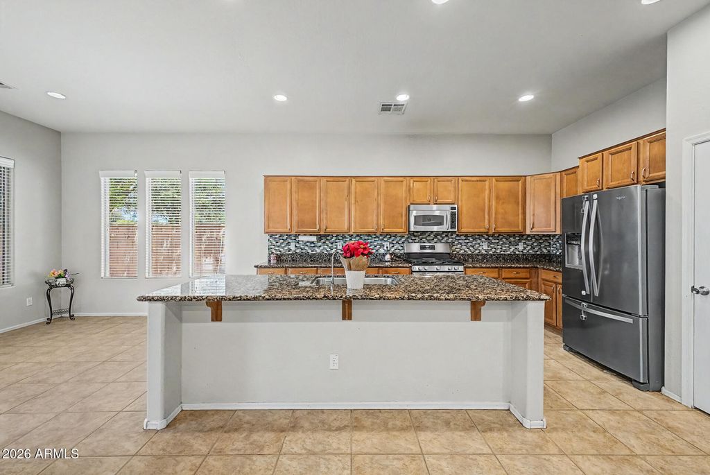 Image 10 of property listing at 3350 S ROGER Court, Chandler, AZ 85286