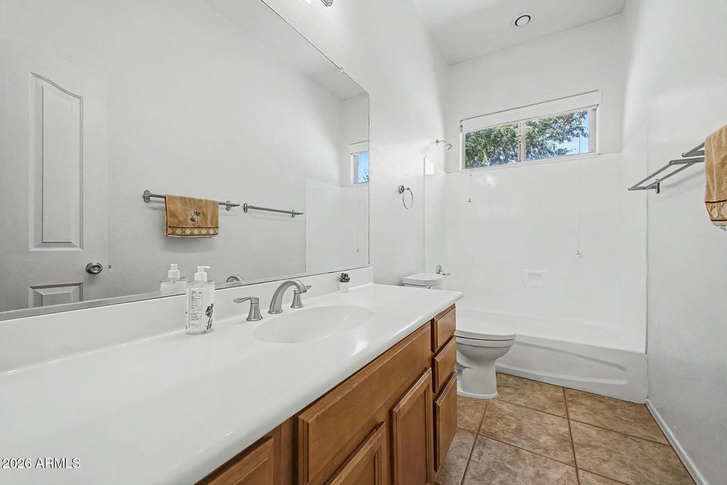 Image 22 of property listing at 3350 S ROGER Court, Chandler, AZ 85286