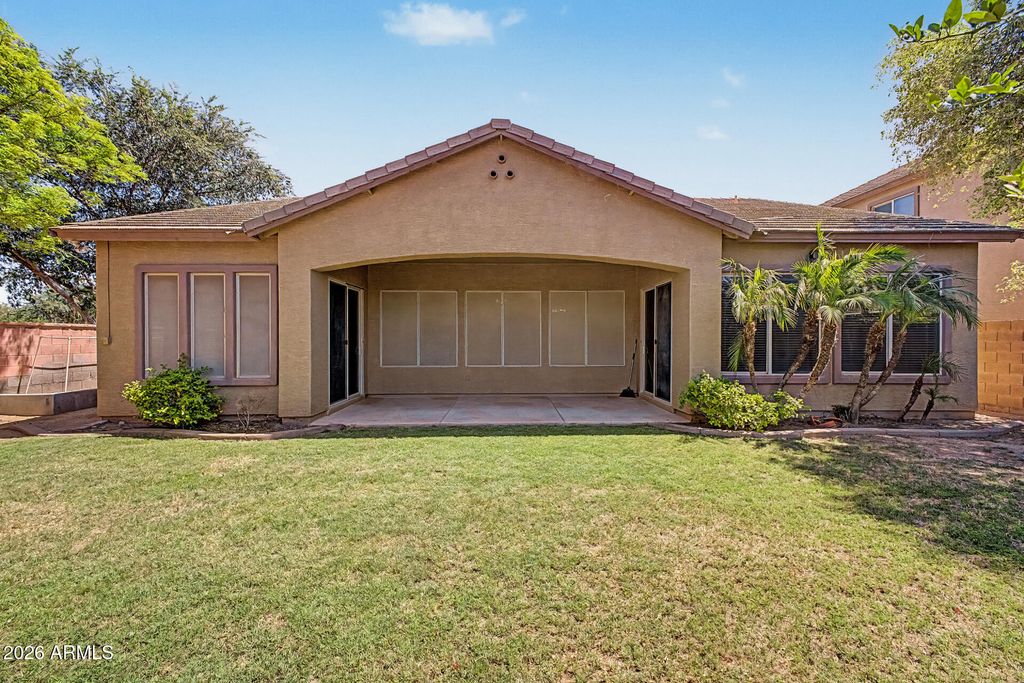 Image 32 of property listing at 3350 S ROGER Court, Chandler, AZ 85286
