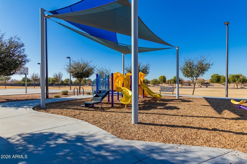 Image 34 of property listing at 3350 S ROGER Court, Chandler, AZ 85286
