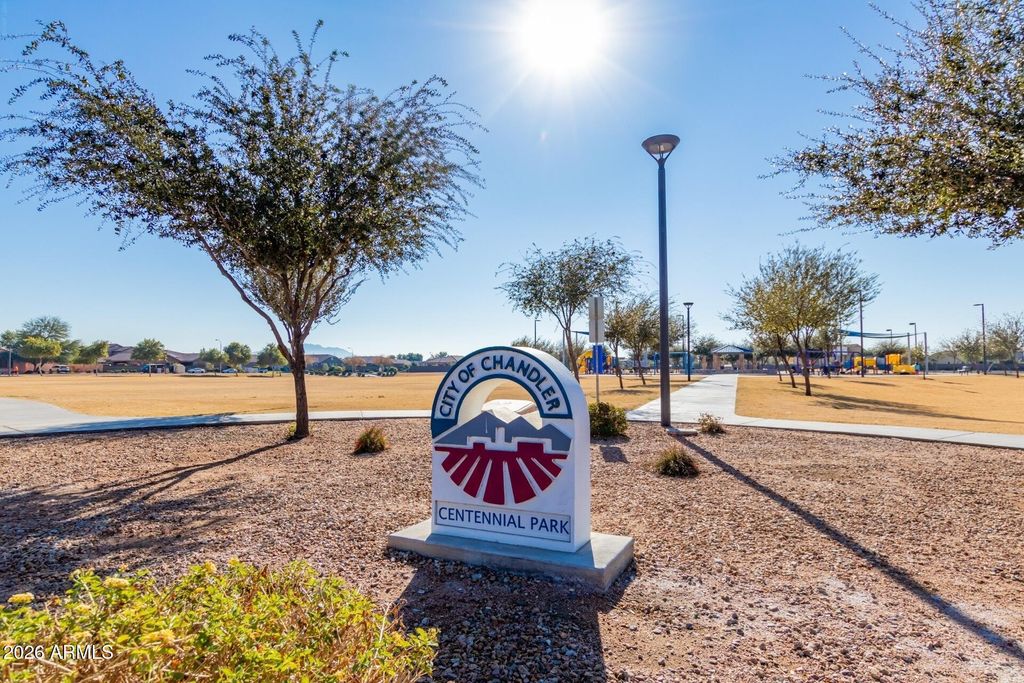 Image 35 of property listing at 3350 S ROGER Court, Chandler, AZ 85286