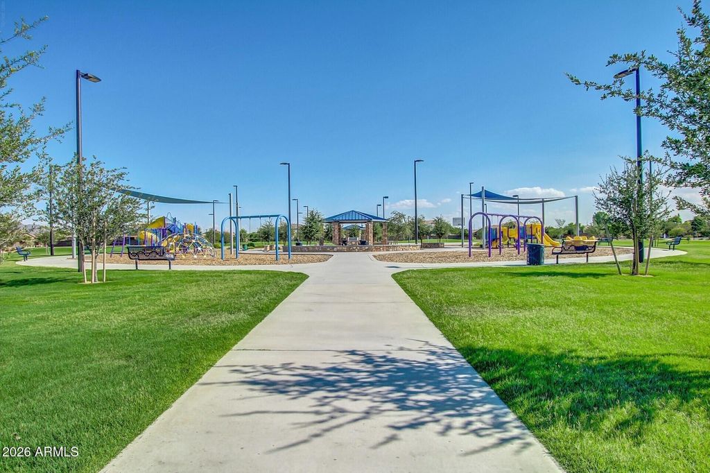 Image 36 of property listing at 3350 S ROGER Court, Chandler, AZ 85286