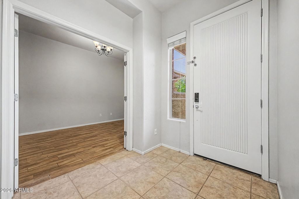 Image 4 of property listing at 3350 S ROGER Court, Chandler, AZ 85286