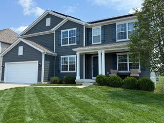 210 Glemsbury Drive, Delaware, OH 43015