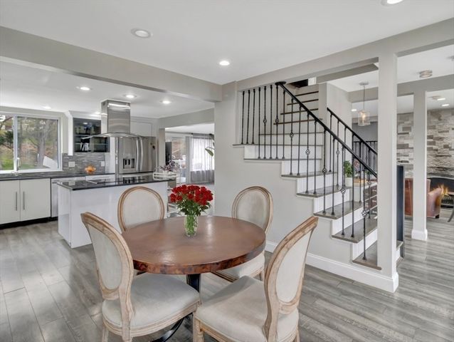 216 Lynn Fells Pkwy, Saugus, MA 01906