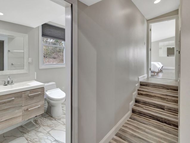 216 Lynn Fells Pkwy, Saugus, MA 01906