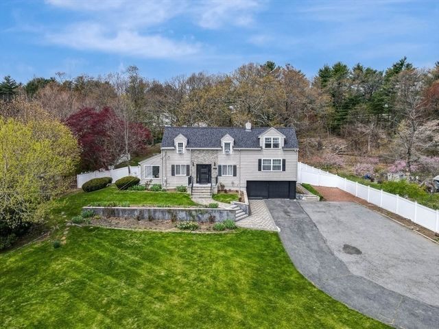 216 Lynn Fells Pkwy, Saugus, MA 01906