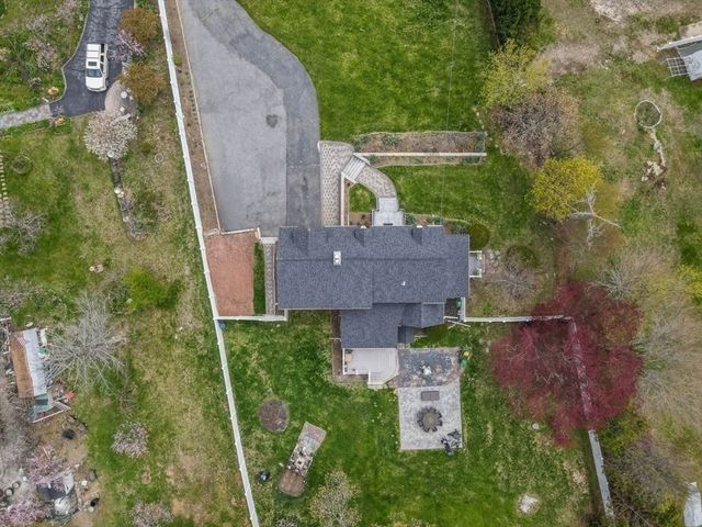216 Lynn Fells Pkwy, Saugus, MA 01906