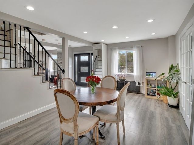 216 Lynn Fells Pkwy, Saugus, MA 01906