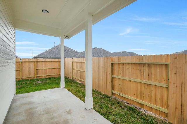 814 Countryside Glade Lane, Bonney, TX 77583