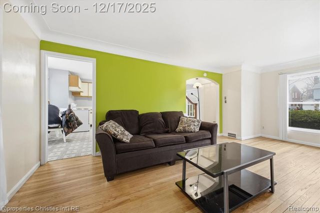 18945 Littlefield Street, Detroit, MI 48235