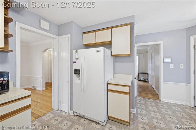 18945 Littlefield Street, Detroit, MI 48235