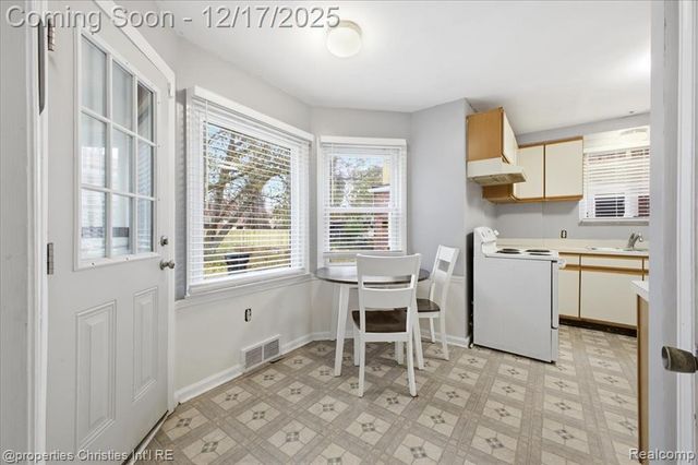 18945 Littlefield Street, Detroit, MI 48235