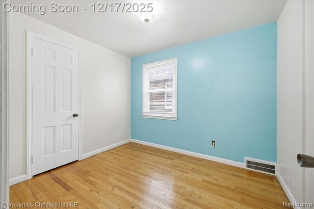 18945 Littlefield Street, Detroit, MI 48235