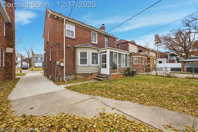 18945 Littlefield Street, Detroit, MI 48235
