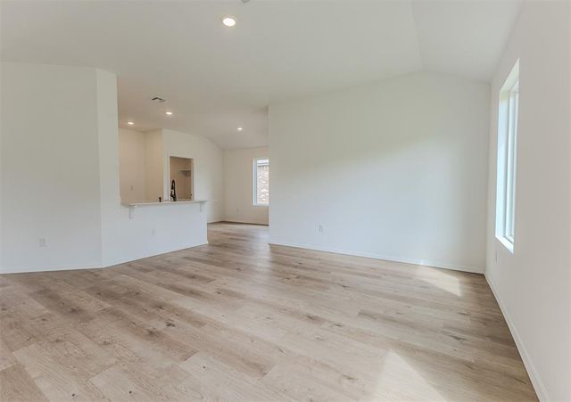 2116 W 30th Place, Stillwater, OK 74074