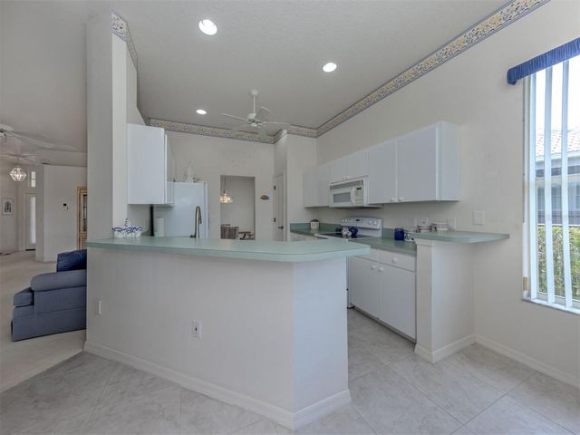 737 POND LILY WAY, Venice, FL 34293