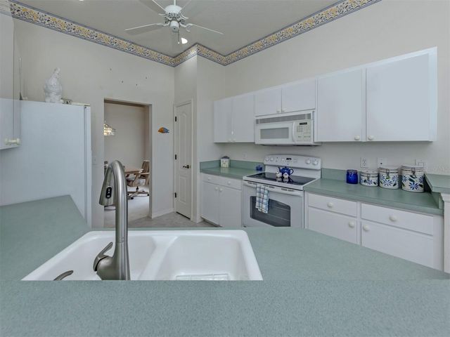 737 POND LILY WAY, Venice, FL 34293