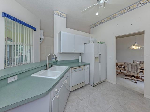 737 POND LILY WAY, Venice, FL 34293