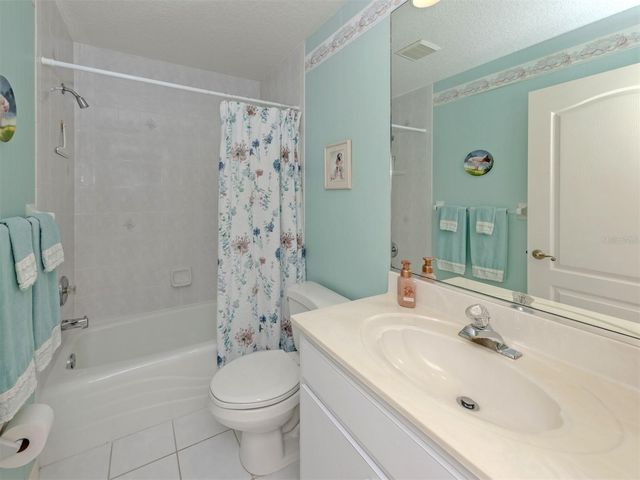 737 POND LILY WAY, Venice, FL 34293