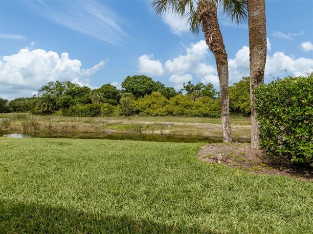 737 POND LILY WAY, Venice, FL 34293
