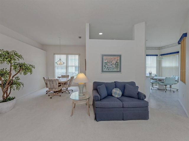 737 POND LILY WAY, Venice, FL 34293