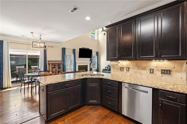 1826 Castle Gate Court, High Point, NC 27265