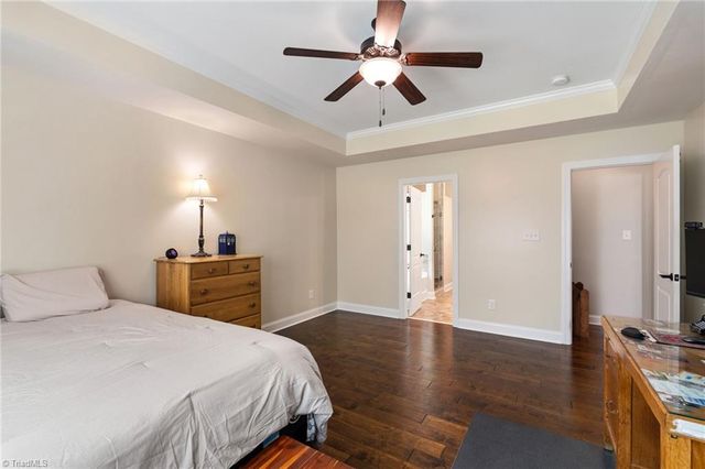 1826 Castle Gate Court, High Point, NC 27265
