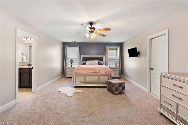 1826 Castle Gate Court, High Point, NC 27265