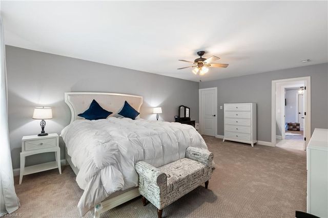 1826 Castle Gate Court, High Point, NC 27265