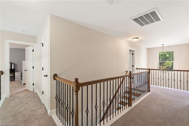 1826 Castle Gate Court, High Point, NC 27265