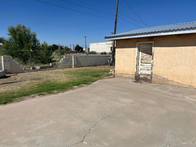 812 W Reinken Avenue, Belen, NM 87002