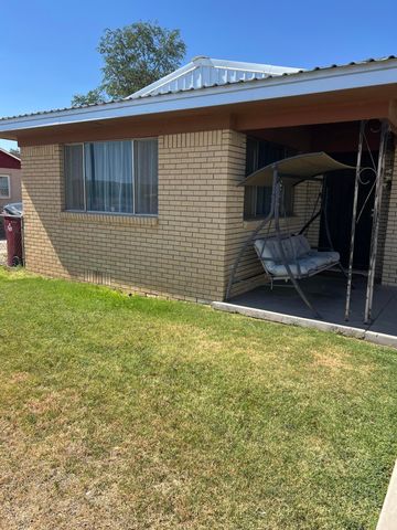812 W Reinken Avenue, Belen, NM 87002