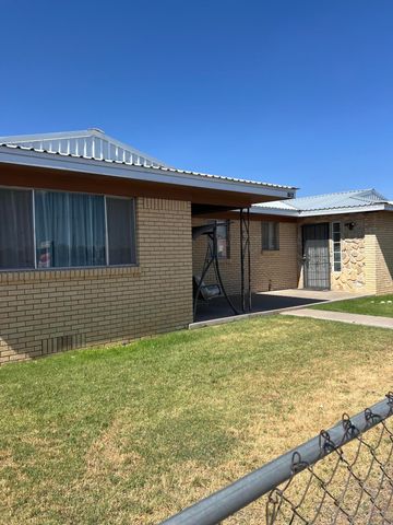 812 W Reinken Avenue, Belen, NM 87002